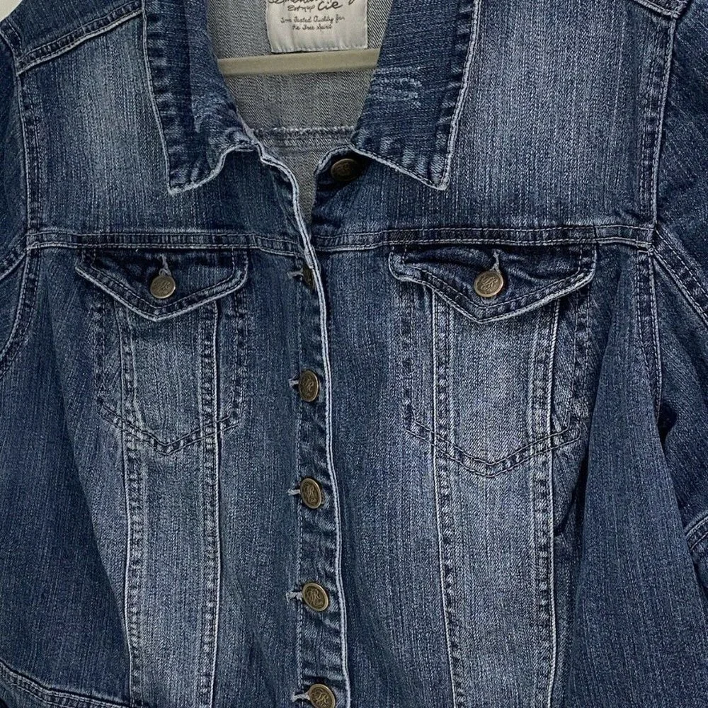American Rag Cie Distressed Cropped Denim Jacket - Picture 5 of 12